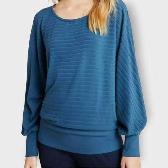 Saturday Sunday Shawna Hacci Velour Dolman Sleeve Sweater Blue Viscose Ribbed M - Picture 11 of 12